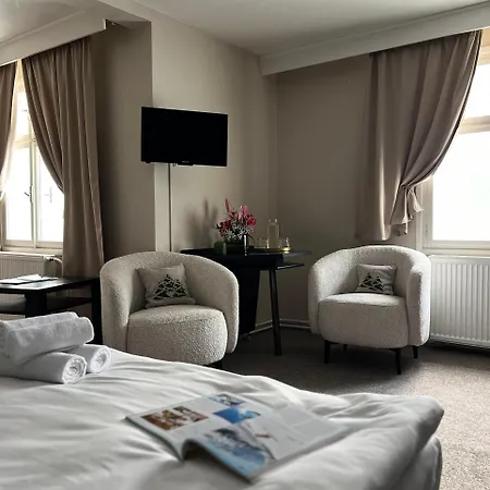 Lomnice Hotel