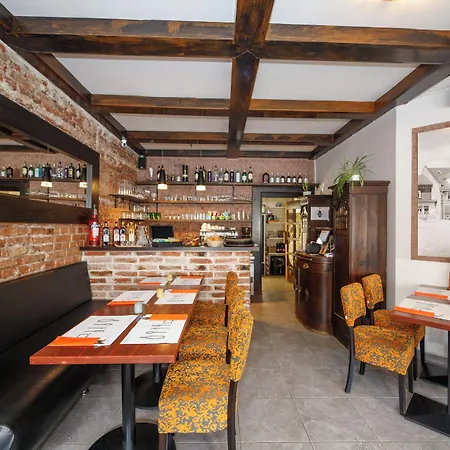 Lomnice Hotel